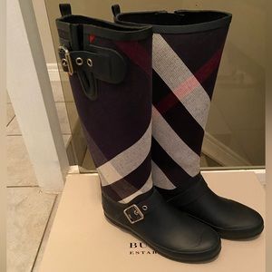 Authentic Burberry Rainboots